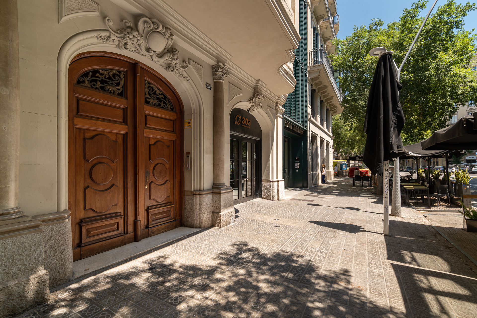 Modernista building entrance on the street